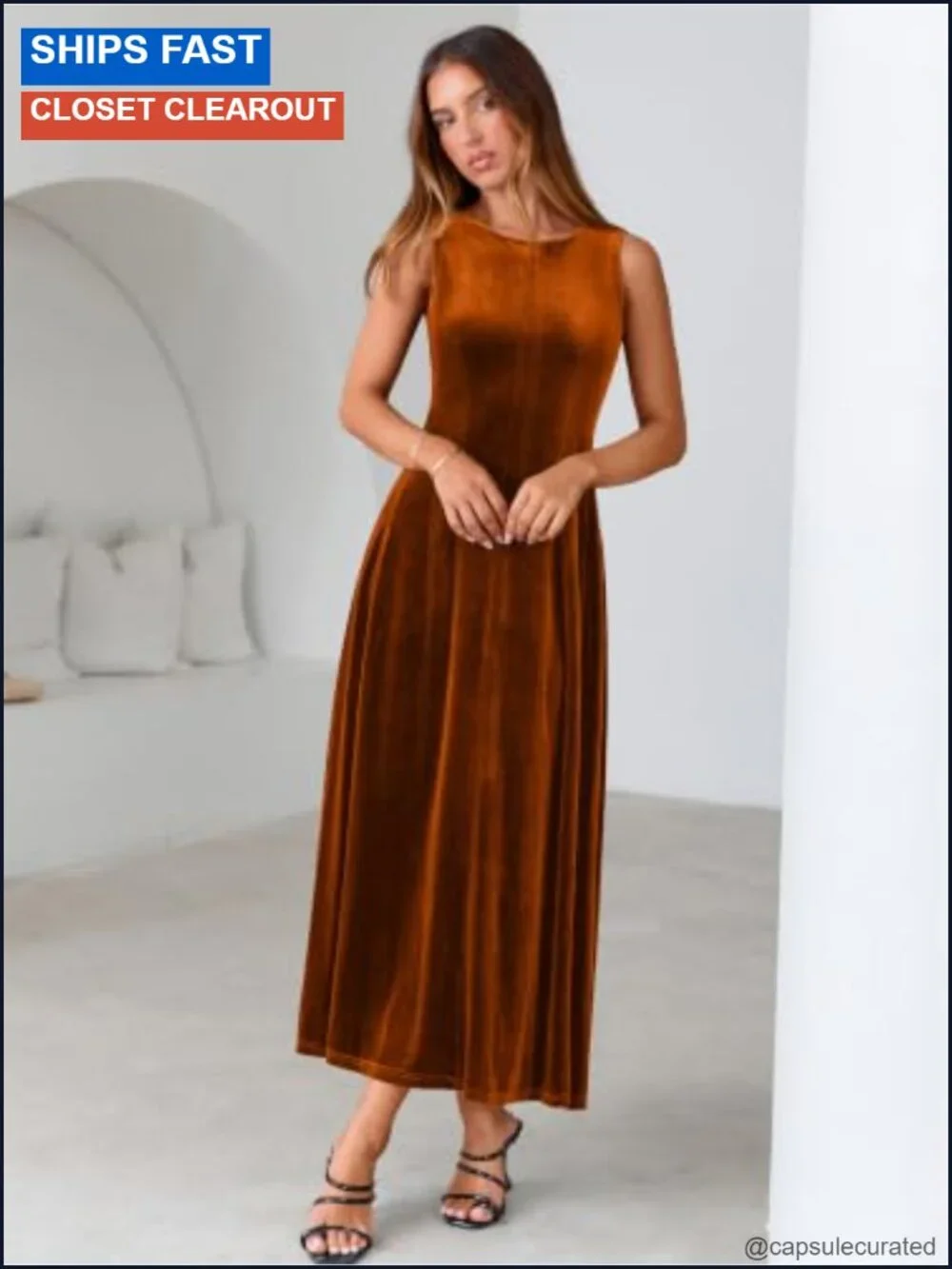 Women's Velvet Sleeveless Crewneck Maxi Wedding Guest Dress